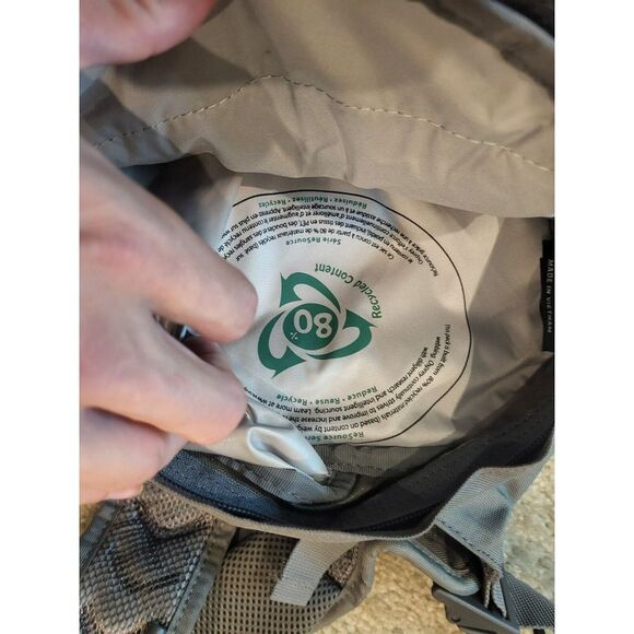 Osprey Veer Vertical Shoulder Bag Backpack Sling Messenger Crossbody Outdoors - Picture 7 of 11